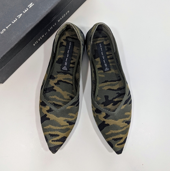 Steven By Steve Madden Shoes - Steven by Steve Madden Rosy Camouflage NIB